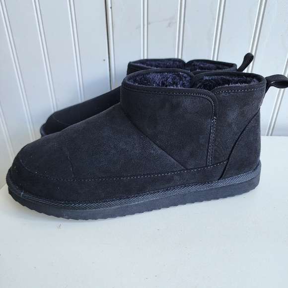 Old Navy Cozy Lined Faux Fur Winter Boots Ankle Booties Black Womens Size 7 - Picture 4 of 11